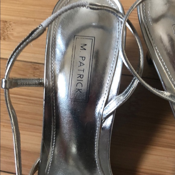 Simple Silver heels - Picture 4 of 6